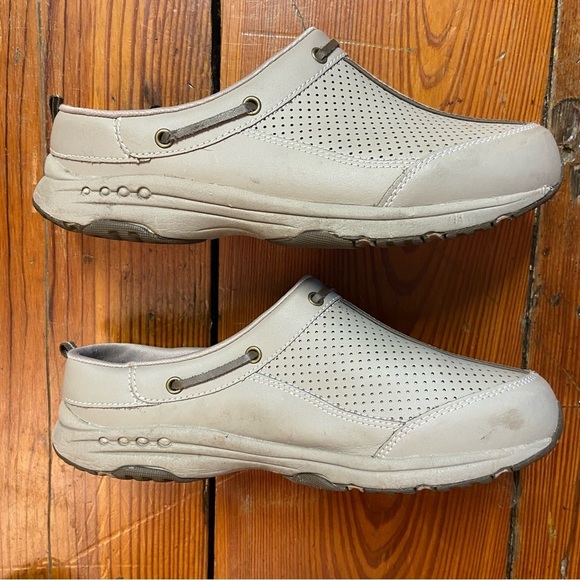 Easy Spirit Women's Triproute Clogs Size 8.5 WW Beige/Tan Leather Slip On Mule - Picture 12 of 13